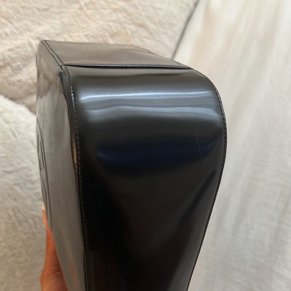 Authentic Gucci Leather Bag - Picture 8 of 13